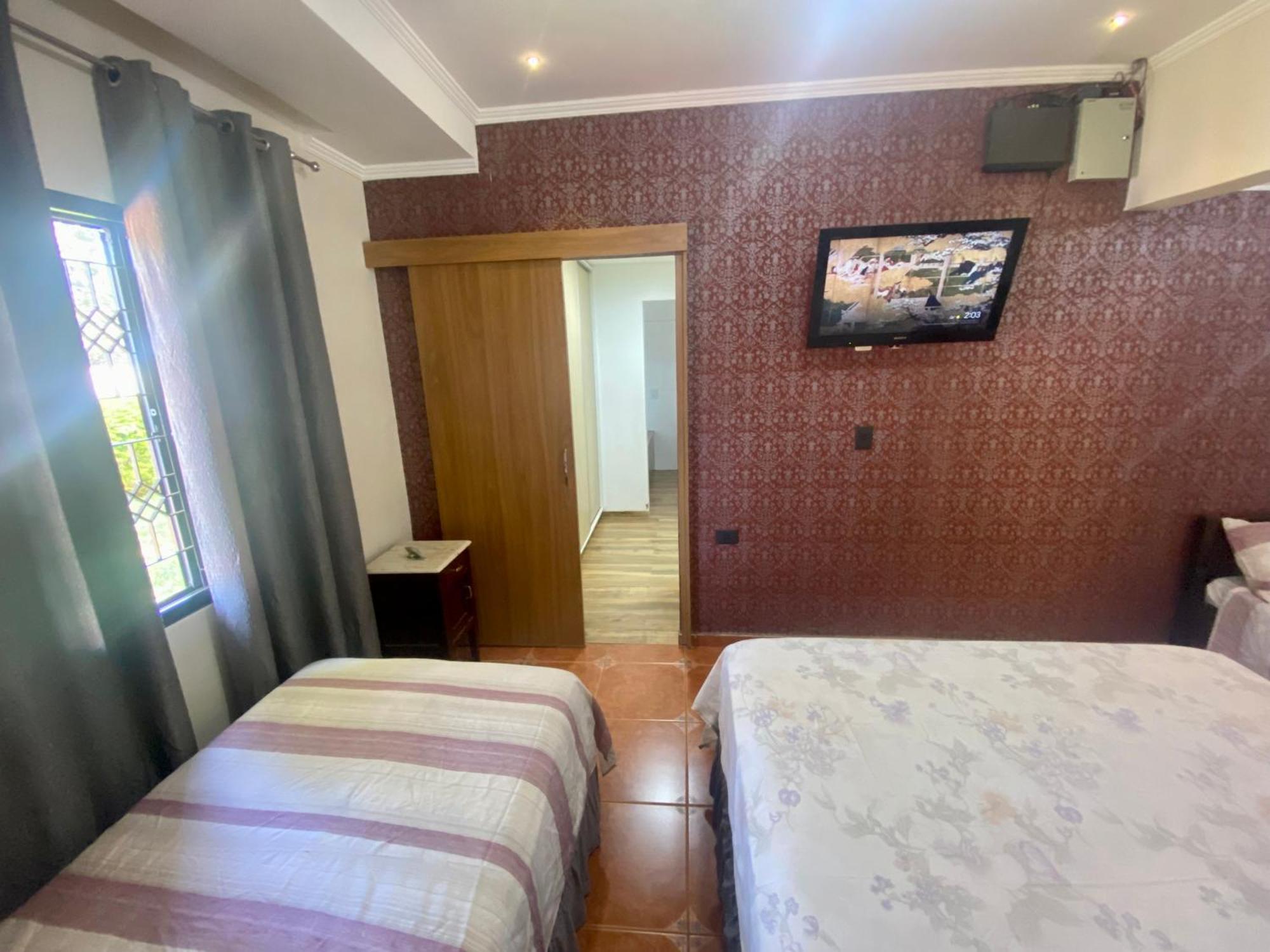 Moderna Y Unica Casa Independiente Con Jardin Y Estacionamiento Сьюдад-дель-Есте Екстер'єр фото